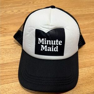 Minute Maid Black and White Trucker Hat